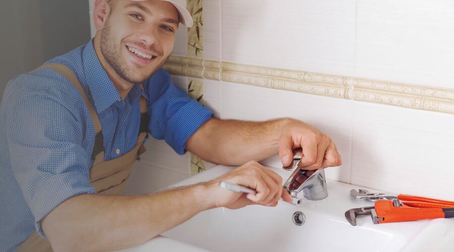 Handle or spout repair in Ewing, KY